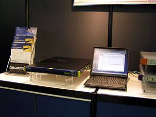 BlueCoat��Web Security Appliances SG800�V���[�Y�̎ʐ^